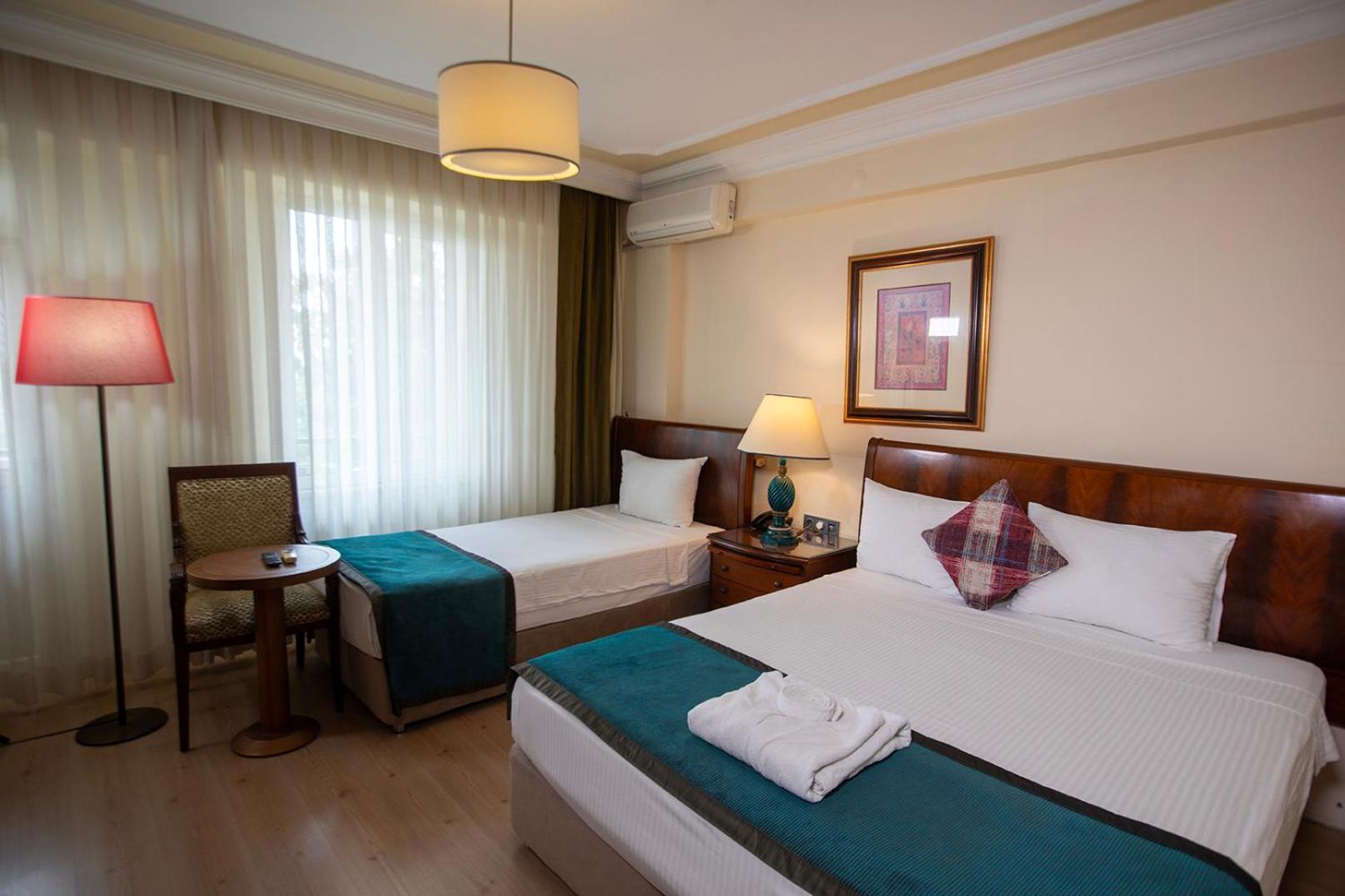 Hotel Simsek Edirne Ngoại thất bức ảnh